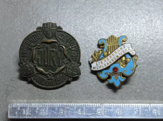 Lot 2 Antique Badge Pin Overseas With Identify REF02992J
