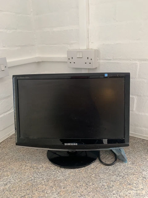 Samsung 933HD 19" TV LCD TV Freeview HDMI & Remote Black Digital TV