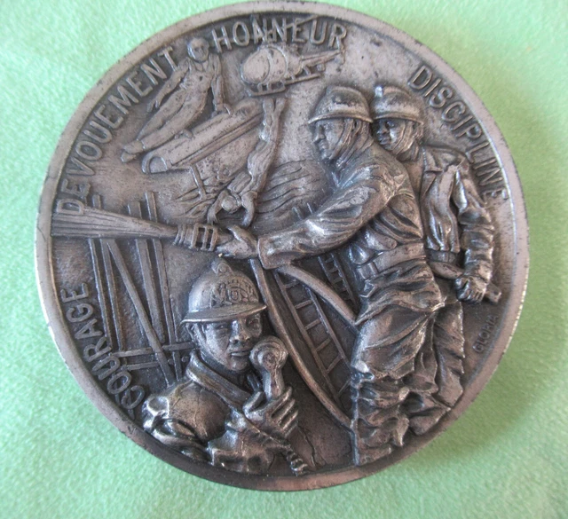 Médaille d'escrime dorée asiatique de 1984
