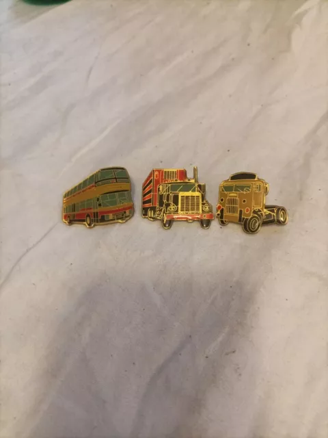 Pin's camion (grand format - signé Shell) lot de 3 bon état