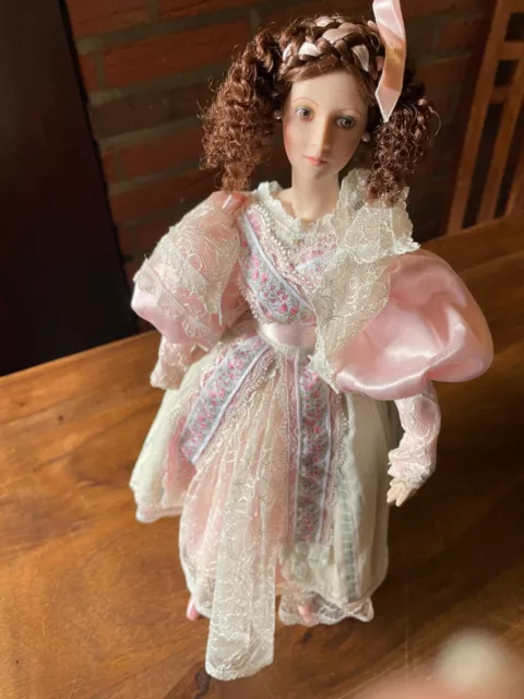 Franklin Mint Heirloom Doll - Biedermeier Dame - Künstler Porzellanpuppe