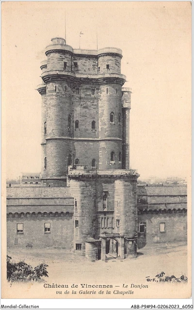 ABBP9-94-0793 - chateau de VINCENNES - le donjon - vue de la galerie de la
