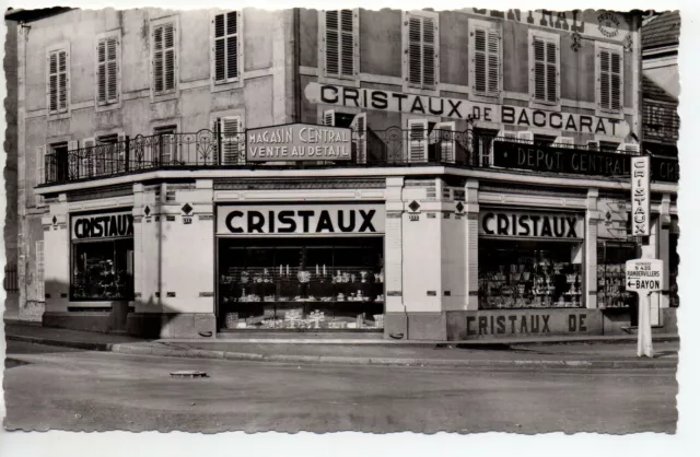 BACCARAT - Meurthe et Moselle - CPA 54 - le magasin central des Cristaux