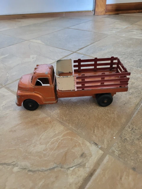 STRUCTO TOY TRUCK Flatbed Trailer Stakes 1960 Vintage Antique Orange