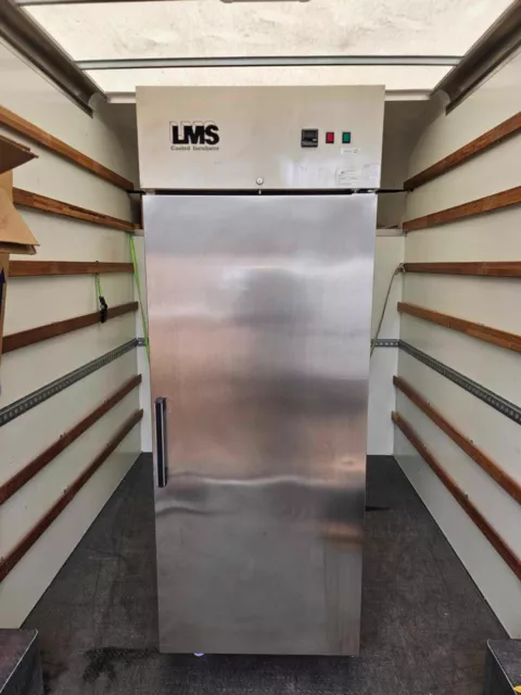 LMS Model 600 Cooled Incubator  Lab