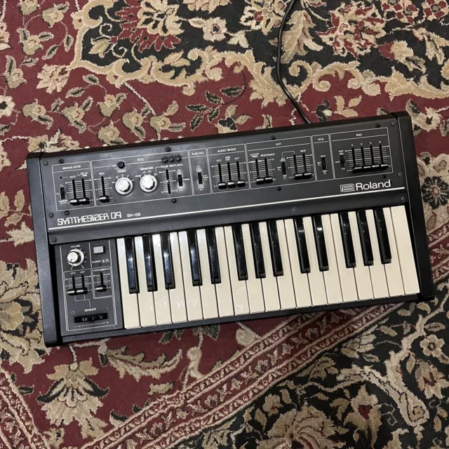 Roland SH-09 Vintage Analog Mono Synthesizer