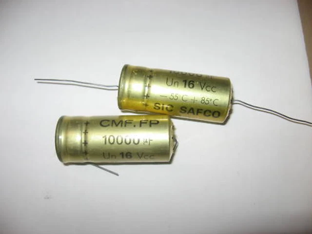 Lot De 25 Condensateurs Chimiques 10 µF / 50 V – 20 %, 5x11 Mm, Matsushita, ECEAIHU100