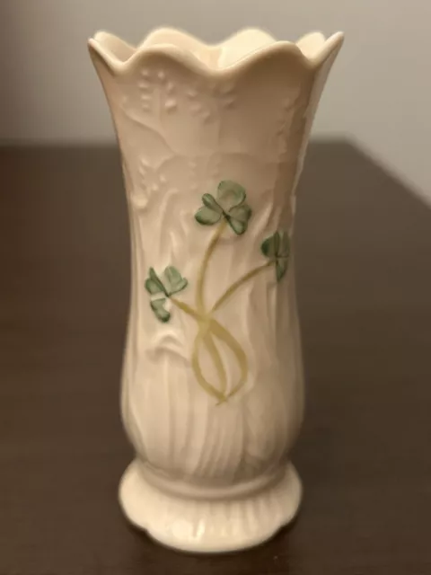 Belleek Small Daisy Shamrock Irish Porcelain Spill Vase 4 Inch