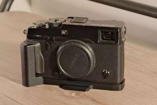 Fujifilm X-Pro2 24MP Mirrorless Digital Camera - Black (Body Only)