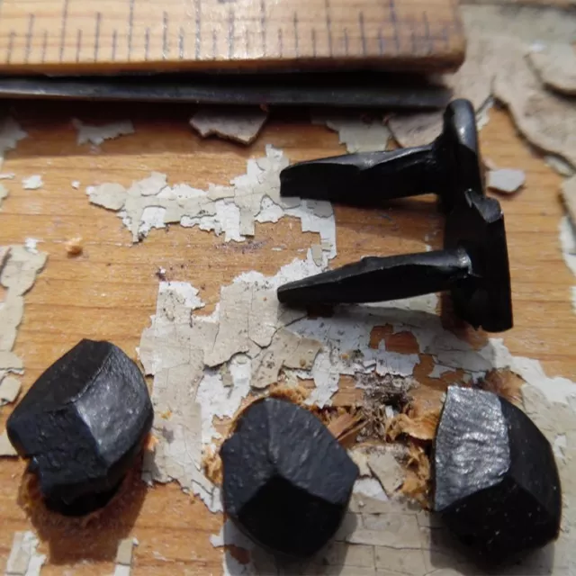 5/8" Steel Decorative Wrought Head Nails with Black Oxide Finish - Vintage Antiq