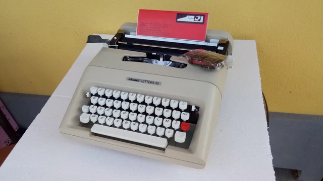 MACCHINA DA SCRIVERE OLIVETTI Lettera 35  Typewriter schreibmaschine