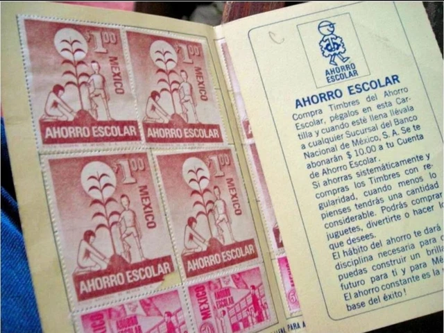BONO y 3 LIBRETAS del AHORRO NACIONAL México de los años 60s y 70's.