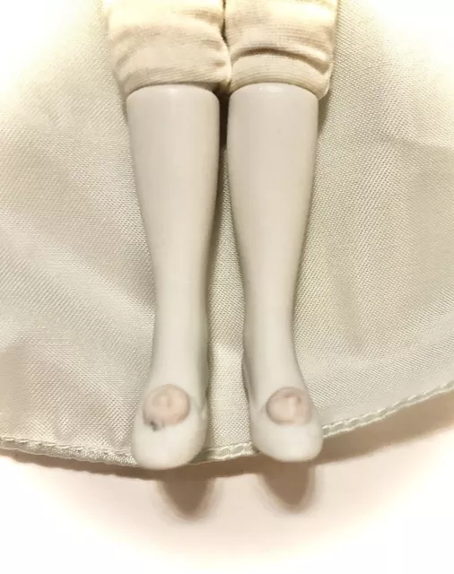 VINTAGE FAIRY TALE CINDERELLA PORCELAIN AVON COLLECTOR DOLL~9-1/2”~1984 w/ STAND 12