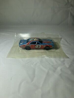 HOT WHEELS '74 Dodge Charger #43 STP Salute To Richard Petty 1:64 Diecast NEW!