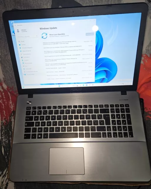 Asus F751LJ, 17,3", I3-5005U, 8Go Ram, 480Go SSD, Lecteur CD, Windows 11 Asus F751LJ, 17,3", I3-5005U, 8Go Ram, 480Go SSD, Lecteur CD, Windows 11