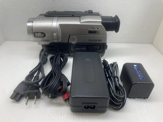 SONY HANDYCAM CCD-TRV80 Hi8 Video8 Handheld Camcorder Body NTSC