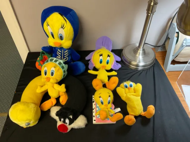 Vintage Looney Tunes tweety Bird  Lot