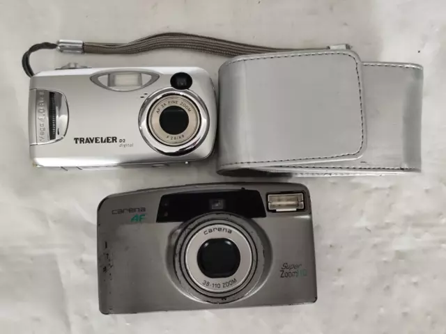Aus einer Auflösung: 2 tolle alte Kameras Carena & Traveler