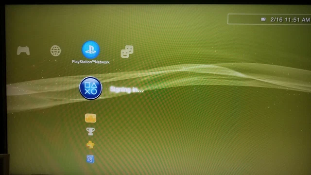 PS3 500 go + 23 jeux + 2 manettes à réviser. Console - Consoles