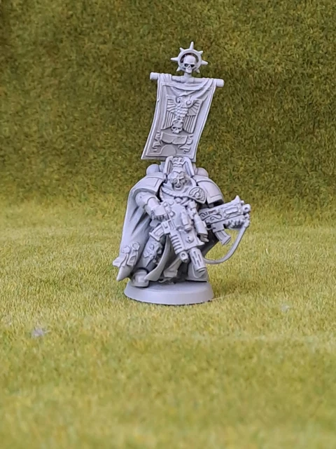 Assault on Black Reach Ultramarines Captain - 40K Space Marine lot5