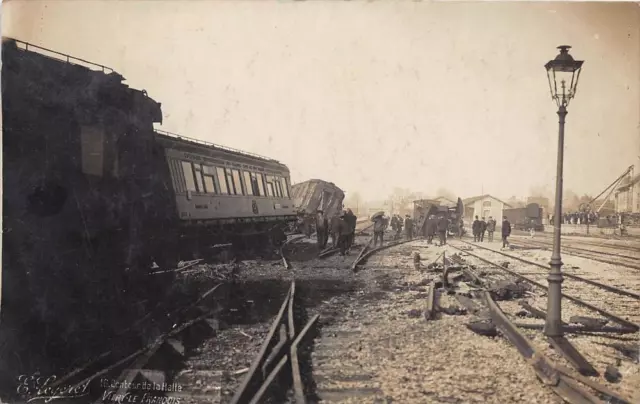 CPA 51 PHOTO CARD VITRY LE FRANCOIS TRAIN ACCIDENT CONTOUR DE LA HALLE (cata