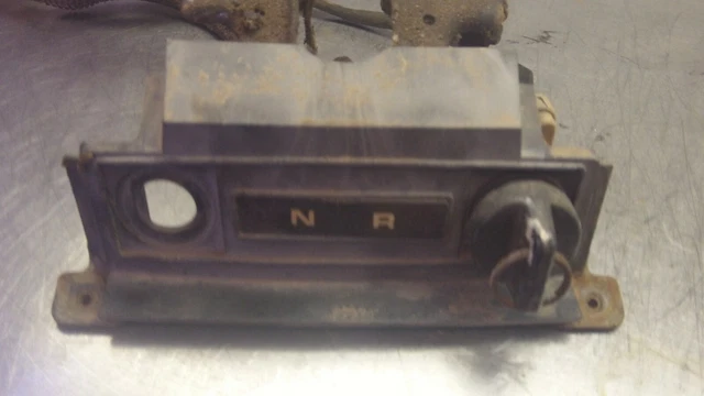 1994 polaris 300 4x4 rear panel with ignition switch key & lights T2-12