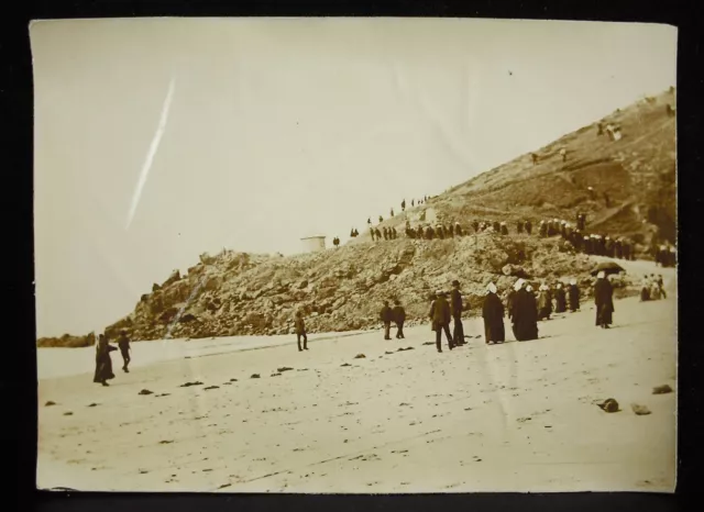 Erquy Un Domenica Tappeto La Cappella Marinai Fotografia c1900 Bretagna