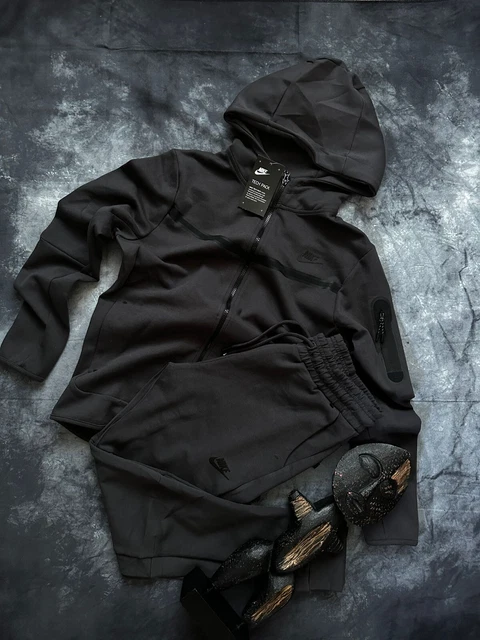 mens black nike tech fleece tracksuit