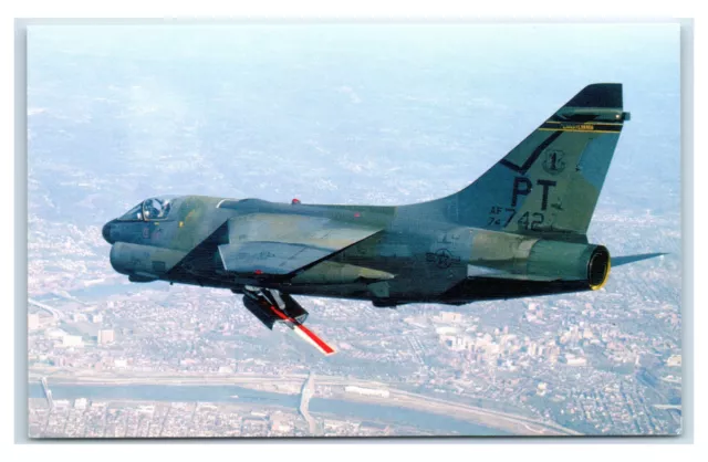 Postcard A7D Corsair II Fighter military aircraft U19