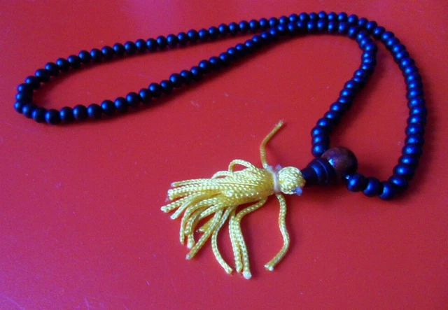 Mala Gebetskette Rosenholz Tibet Buddhismus ca. 28 cm lang