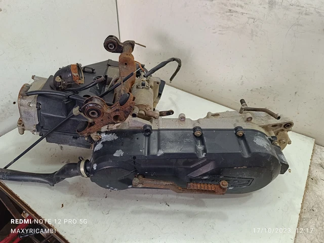 Cavalletto Laterale In Alluminio CNC Per KYMCO Agility 125 R16 – Regolabile In Altezza, Carico 500 Kg, Colori Disponibili (Nero)