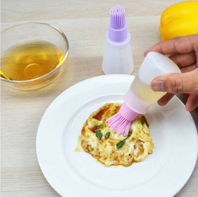 Blu Bottiglie di Condimento 2 in 1 per Grigliare Dispenser di Olio d'Oliva per Cucina Pasta iYinJuan Bottiglia di Olio con Spazzola in Silicone 