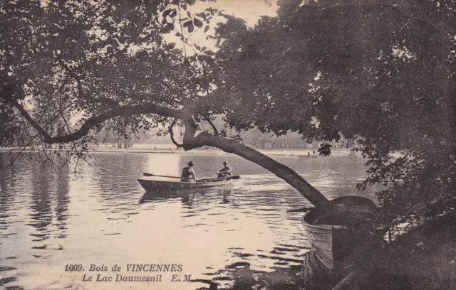Antique Postcard Cpa Wood De Vinennes Le Lac Daumesnil