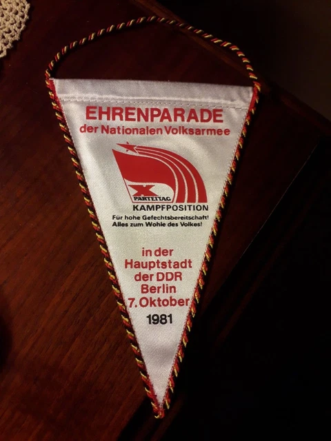 "Ehrenparade der NVA"  Wimpel DDR X.Parteitag Kampfposition-Oktober 1981