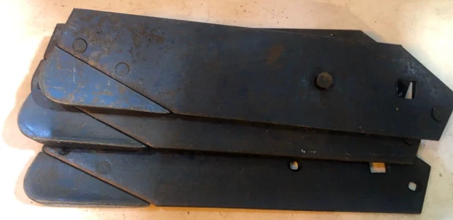 4 -International Harvester Plow Landslide 515658r1 W/ REAR Slide 510411R1