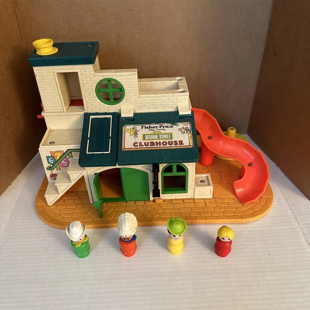 Vintage 1976 Fisher Price Sesame Street Clubhouse & Figures Lot See Photos