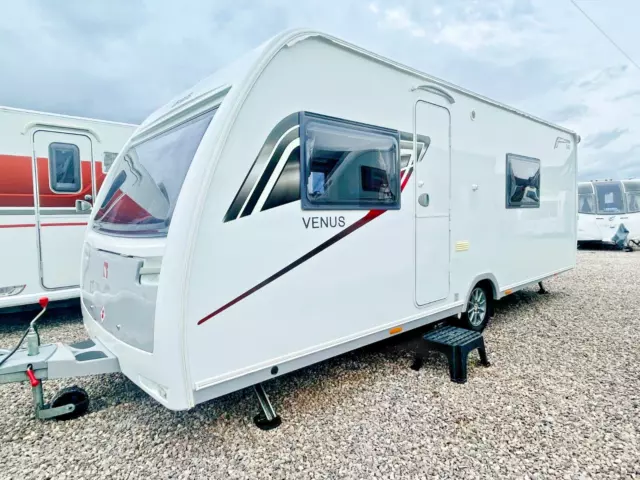 2018 Lunar Venus 4 Berth Fixed Bed Touring Caravan / Warranty / Serviced