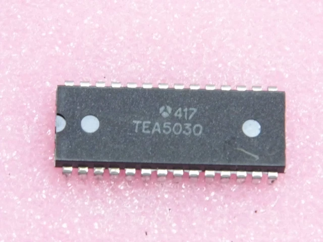 Circuit Intégré RAM TC5565APL-10L DIL28 Toshiba - Neuf Pour Réparation Ou Projet DIY