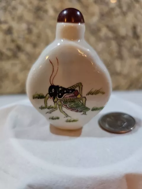 Vintage Chinese Cricket Porcelain Snuff Bottle 2.5 Inches Height