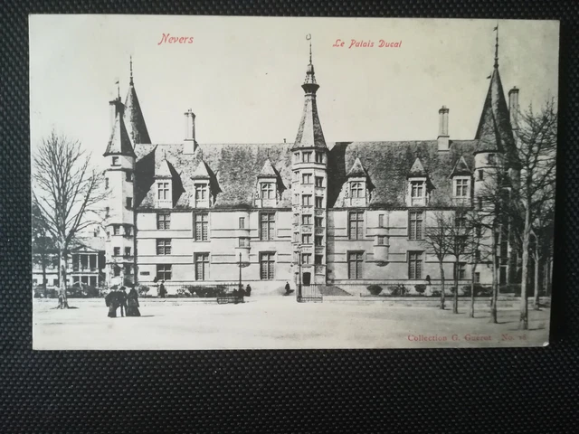 CPA 58 NEVERS - Le Palais Ducal