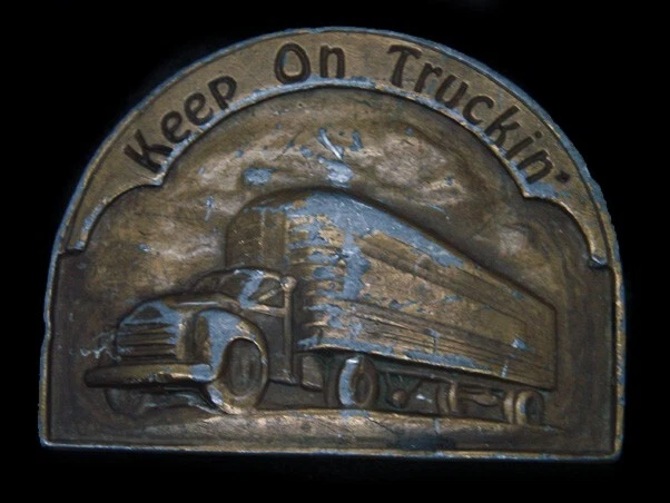 TA11142 VINTAGE 1970s **KEEP ON TRUCKIN'** TRUCK DRIVER BRASSTONE BELT BUCKLE