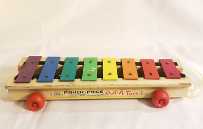 fisher price pull a tune 870