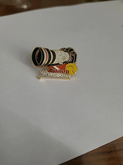 Pin's Astérix Roland Garros - Arthus Bertrand - Édition Spéciale