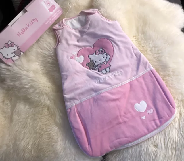 HELLO KITTY gigoteuse rose turbulette  0-6 mois NEUVE