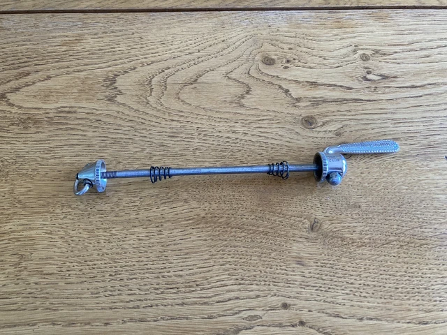 ANCIENNE ROUE DE Velo 1900 Gravigny 700 Old Bike Bici EUR 27,50 - FR ANCIENNE ROUE DE Velo 1900 Gravigny 700 Old Bike Bici EUR 27,50 - FR