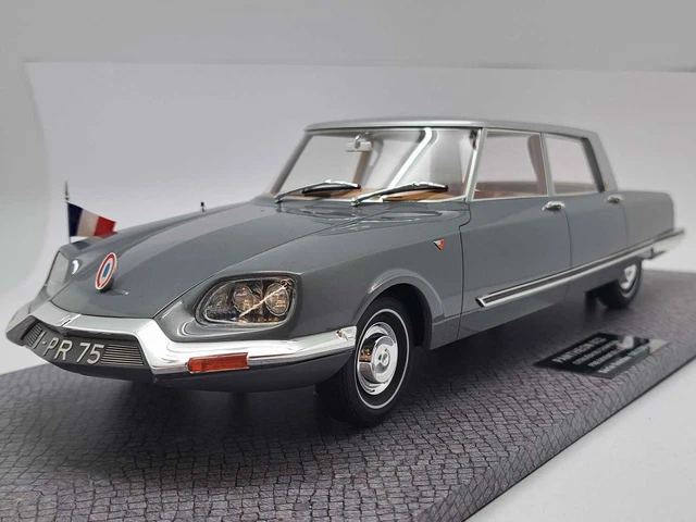 Citroën DS21 RF Chapron Présidentielle 1968 – Figurine Charles De Gaulle – Pantheon 1/18