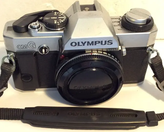 Solo cuerpo de cámara fotográfica Olympus OM-G OMG SLR 35 mm - plateado, montaje OM.