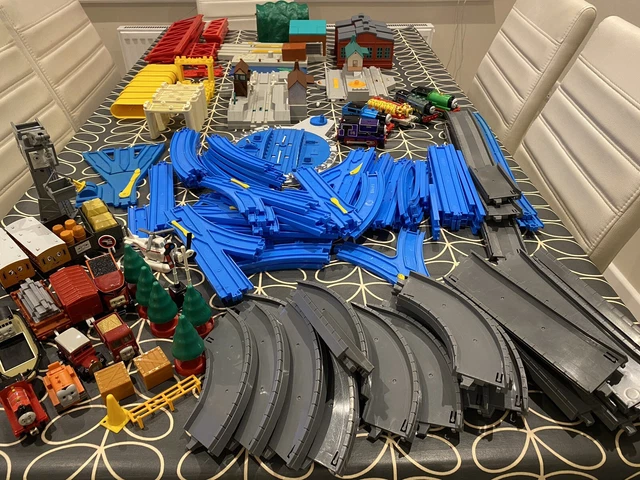 Trackmaster Set Lower THOMAS & FRIENDS Trackmaster Ultimate Set + Extras & Motorised Trains ...