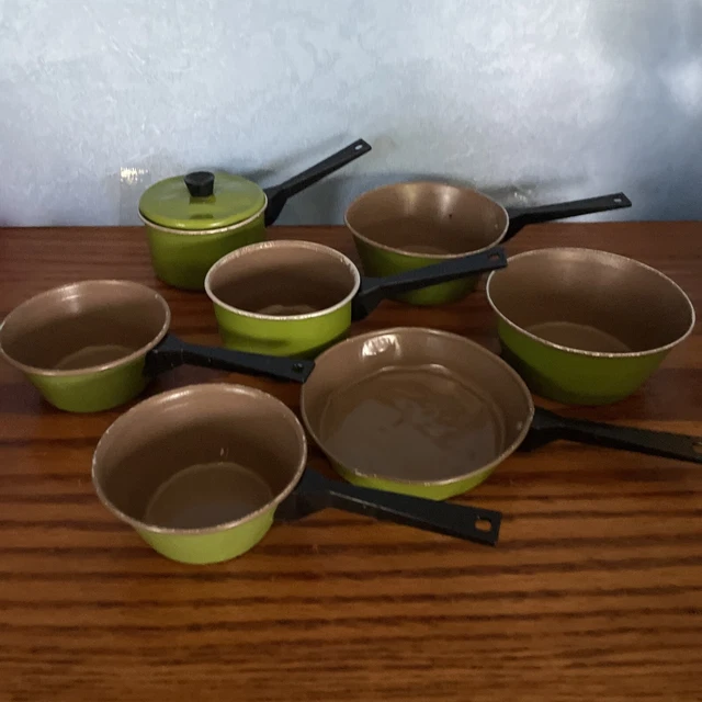 Vintage Chilton Toys Aluminum Specialty Play Kitchen Green Fruit Pots & Pans