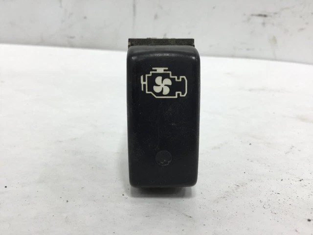 Kenworth T800 FAN OVERRIDE Dash/Console Switch - Used | P/N P27104013